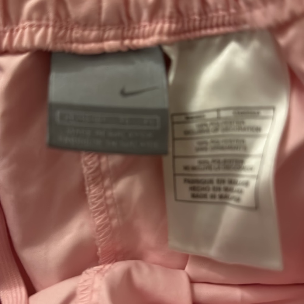 NIKE Pink and white running shorts. XL - Picture 2 of 2